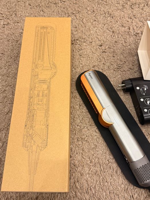 Оригинален dyson airstrait в гаранция