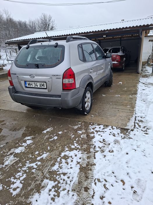 Hyundai  Tucson 2.0 crdi