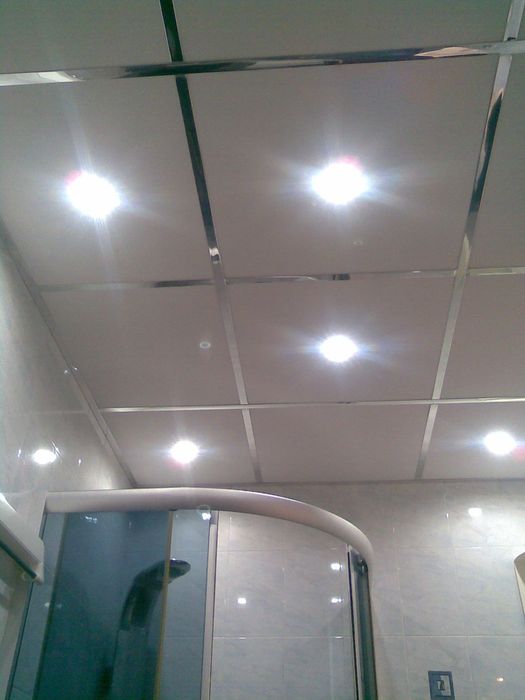 Влагоустойчив окачен таван за баня