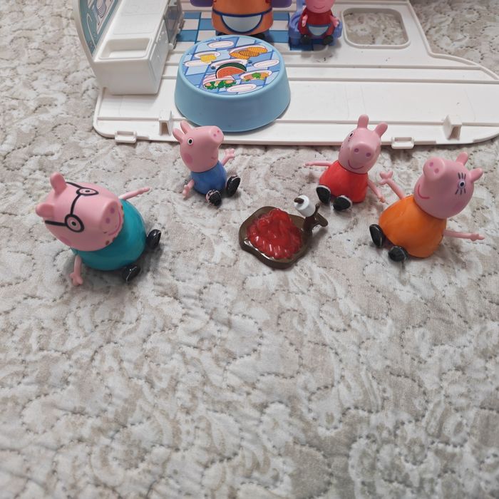 Peppa Pig camper