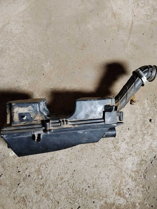 Пластмаси и филтърна кутия за китайски скутер 50 сс