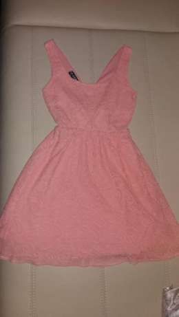 Vand rochita de dantela