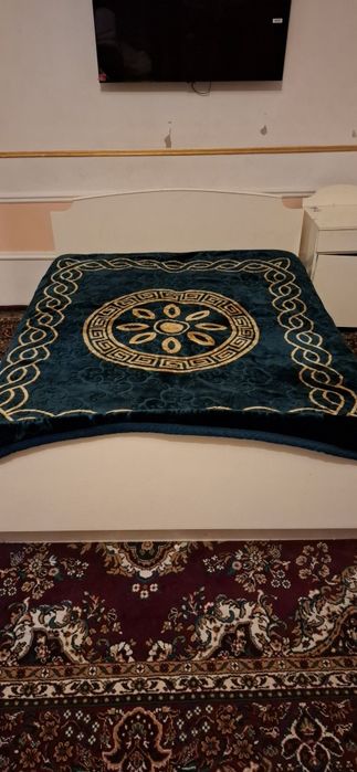 Продаётся мебель шкаф кровать 2 тумба