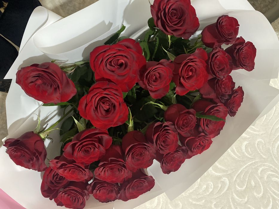 Цветы свежие 25 штук