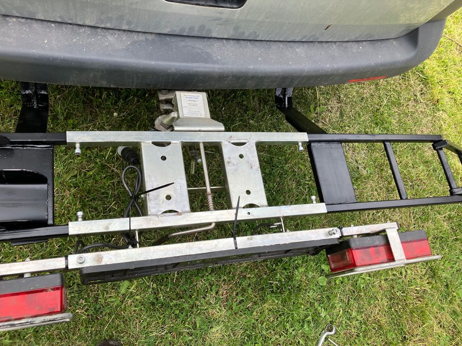 Стойка за мотор,2 велоссипеда или багаж за теглич на автомобил