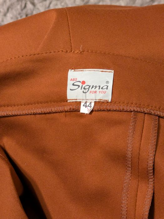 Pantaloni damă cărămizii 44