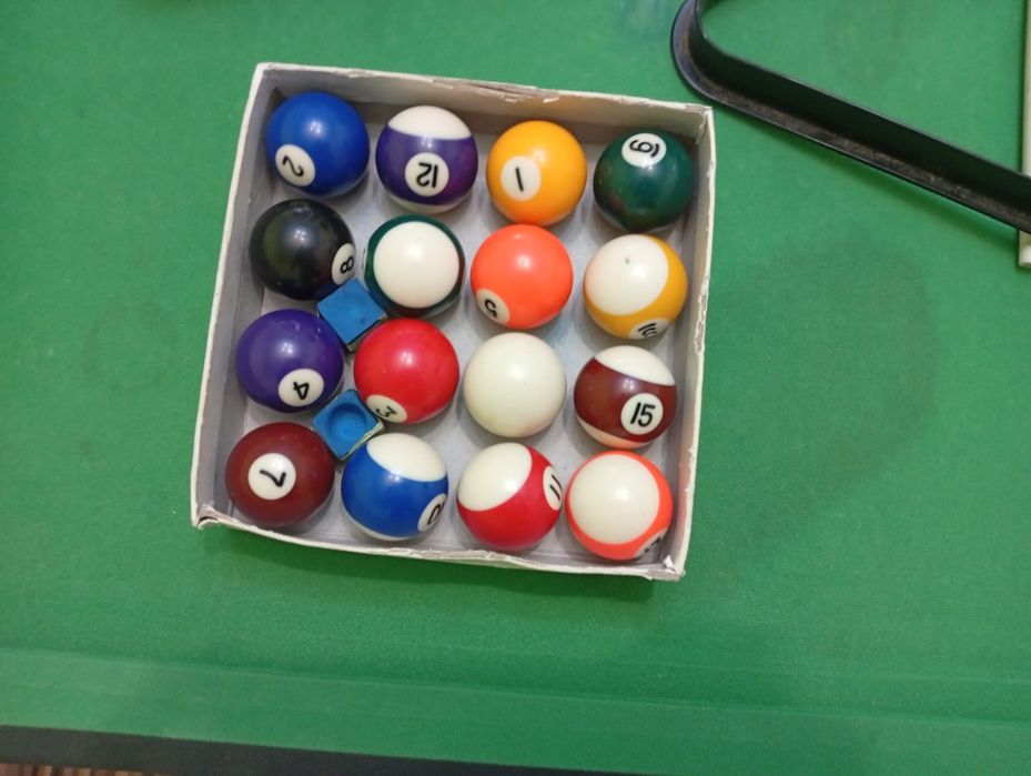 Билярдна маса...