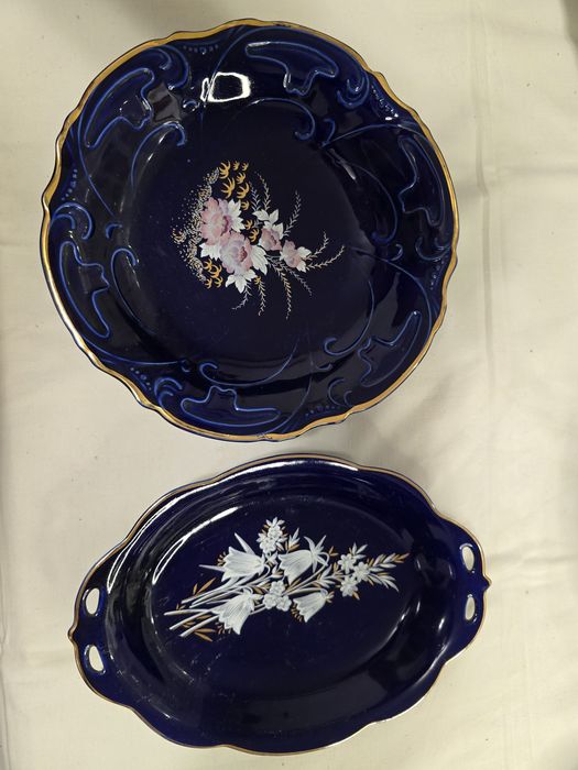 Colecție de platouri decorative din porțelan