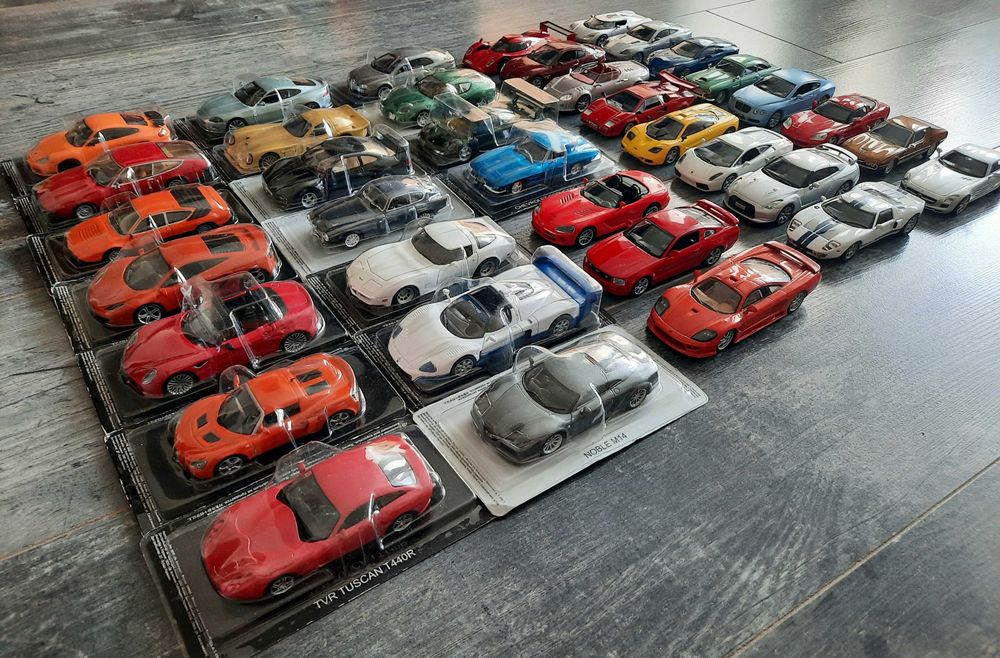 Модели машинок коллекционные