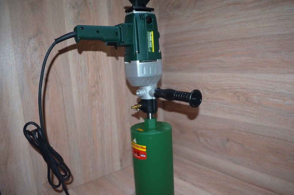 Станок алмазного бурения