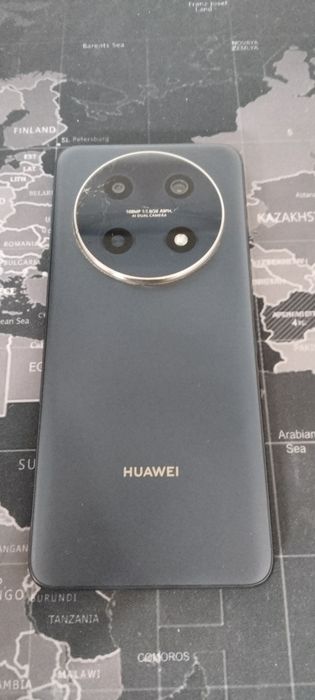 Xuawei nova 12i.