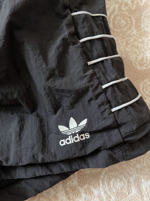 Pantaloni scurti adidas marimea s