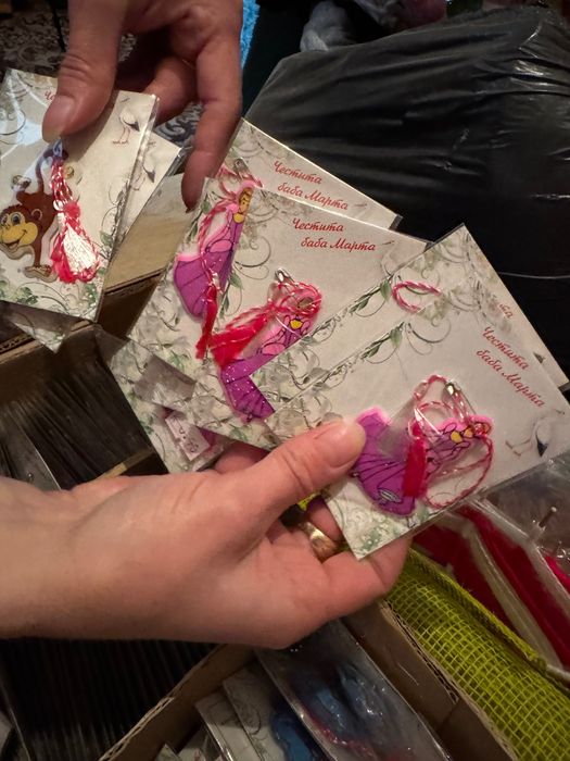 Мартеници/материали/маси за мартеници/шатра