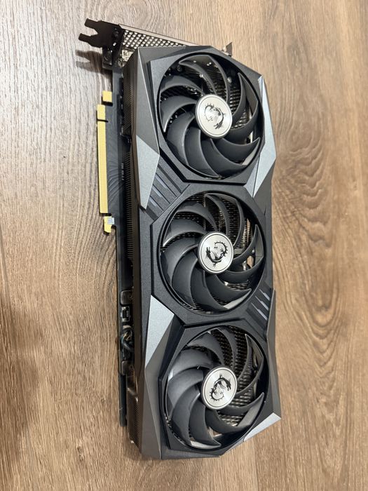 GeForce RTX 3070 MSI Gaming Z Trio