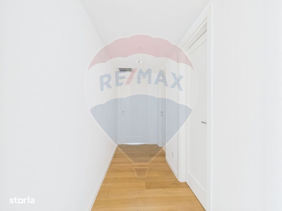 Apartament 3 camere de vanzare