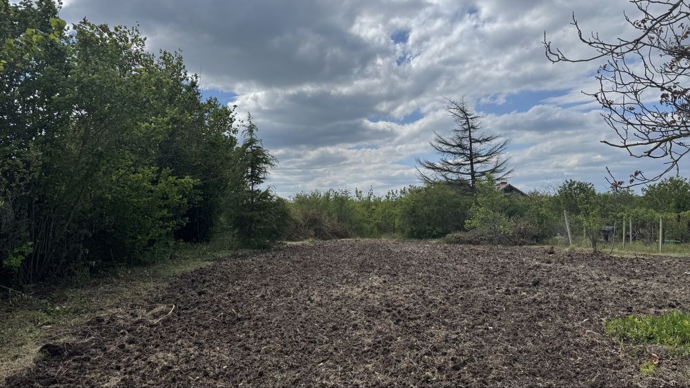 Парцел 700кв.м с.Осеново- Област Варна