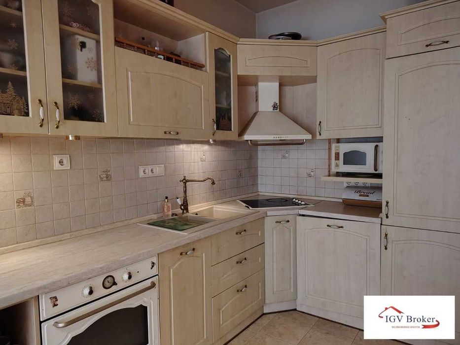 Двустаен апартамент в Центъра