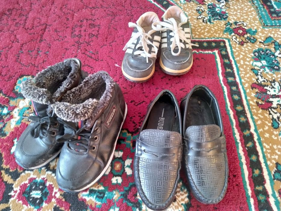 Детский аяқ кийимдер сатылады