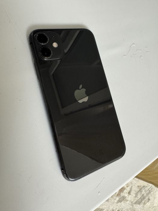 Продам Iphone 11 64 Гб Black