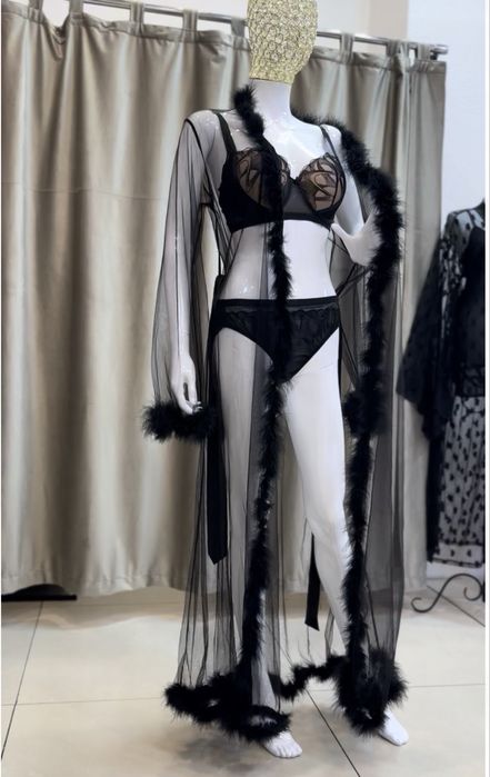 Манекен женский белый