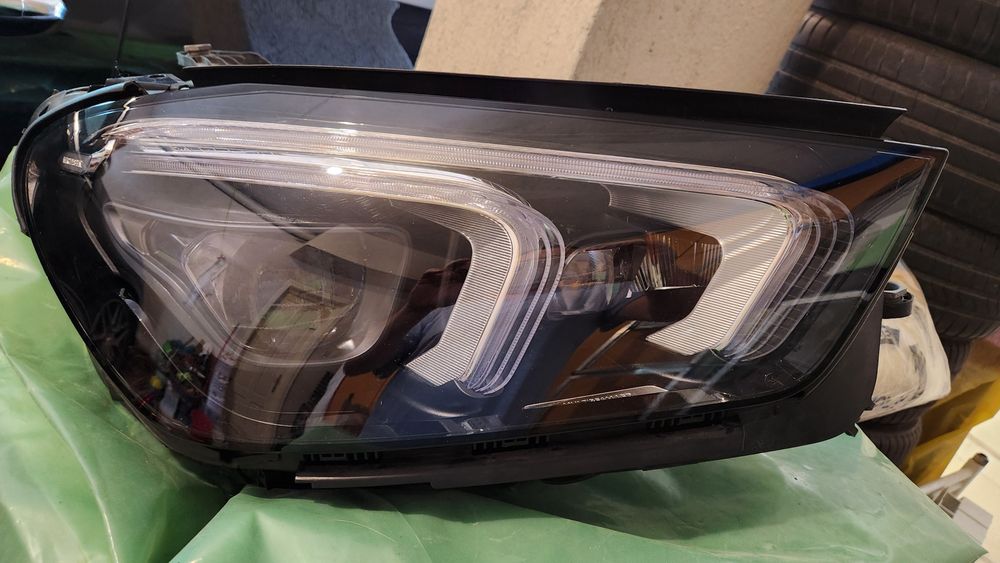 Faruri Far MultiBeam W167 GLE