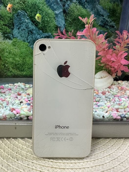 Продам iPhone 4S 16GB
