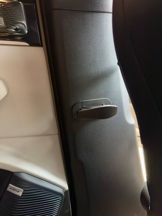 Держатель-зажим для зонтика