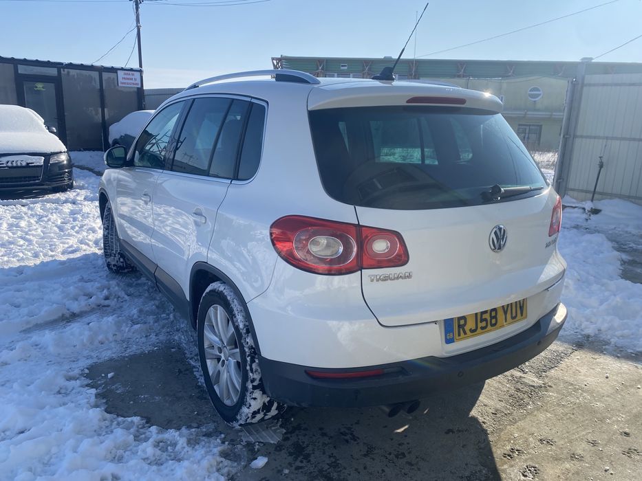 Dezmembrez Vw tiguan 2.0 TDI