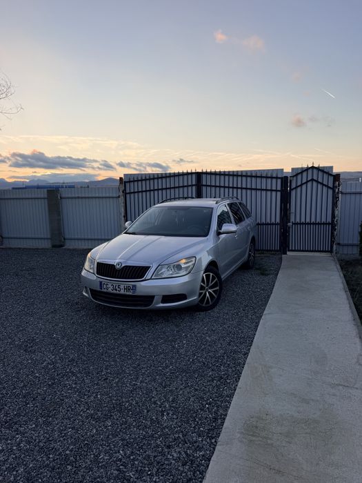 SKODA Octavia 2012 — imagine 2