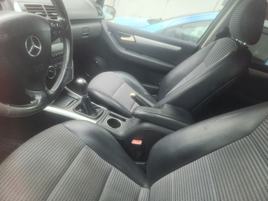 Мерцедес а180 2.0d