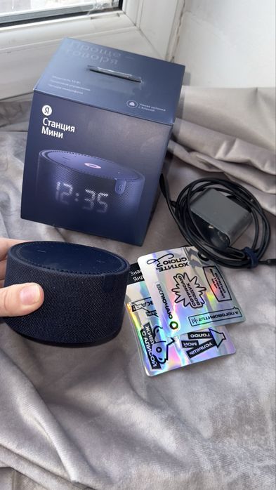 Умная колонка Алиса