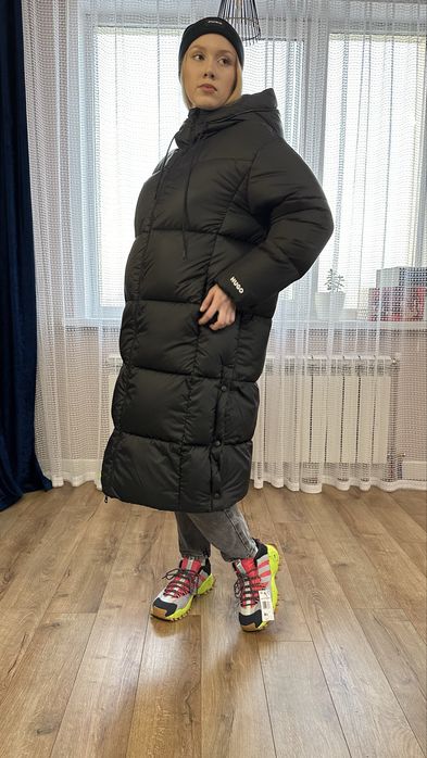 Продам пуховики