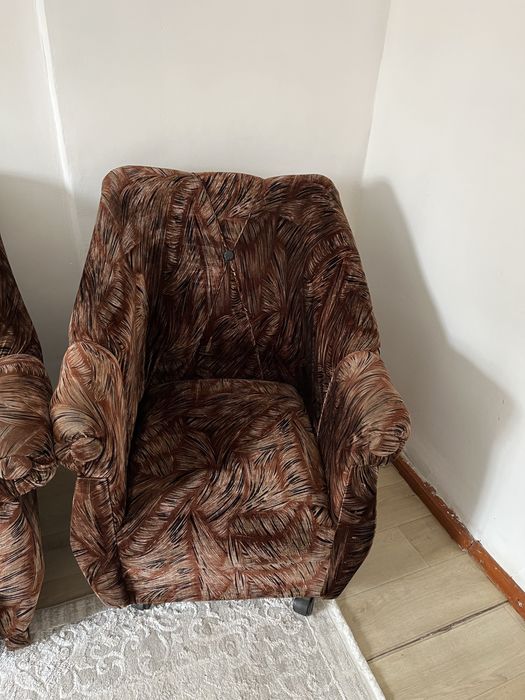 Жағдайы жақсы диван сатылады