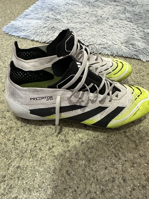 Ghete de fotbal adidas predator elite