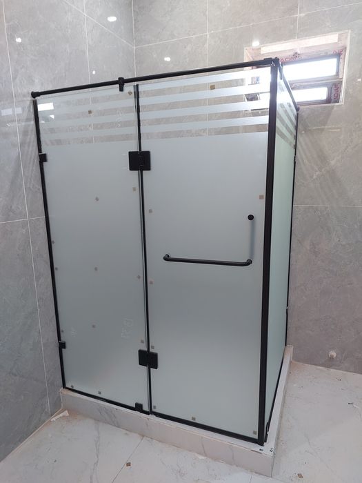 Душевые кабины стеклянные