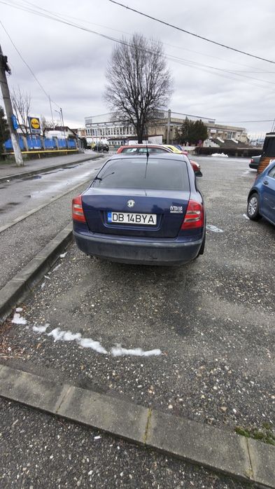Vând Skoda Octavia 2