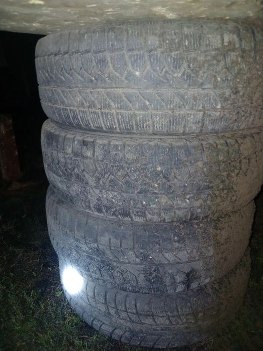 235/75R15 комплект