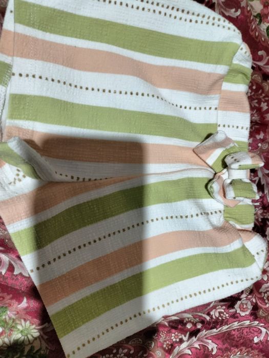 Отдам вещи за вкусняшку