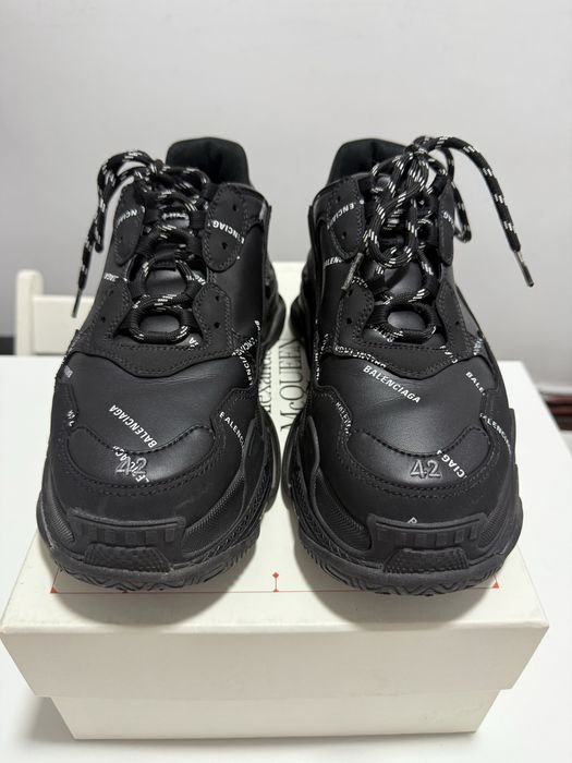 Vand sneakers Balenciaga Triple s 41-42