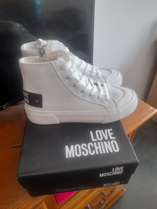 Gheata piele originala,Moschino italia