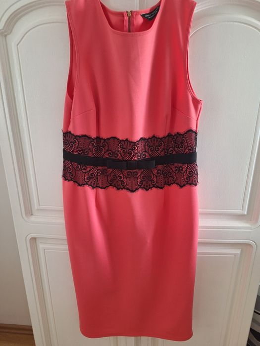 Rochita marimea 44 .roz inchis