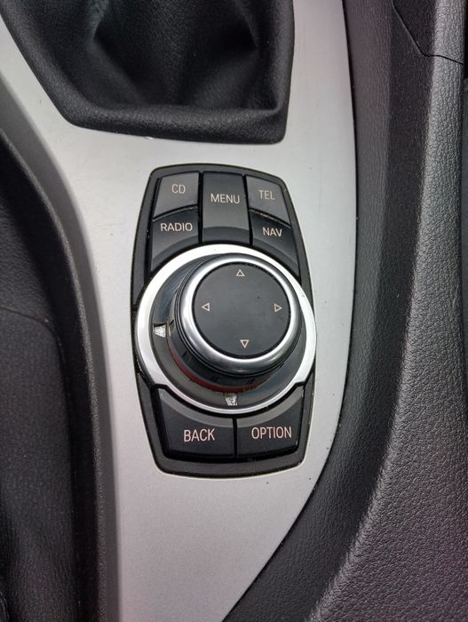 Vând BMW X1  1.8i Sport Drive Edition recent inmatriculat