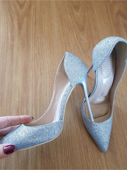 Чисто нови сребристи обувки Tendenz