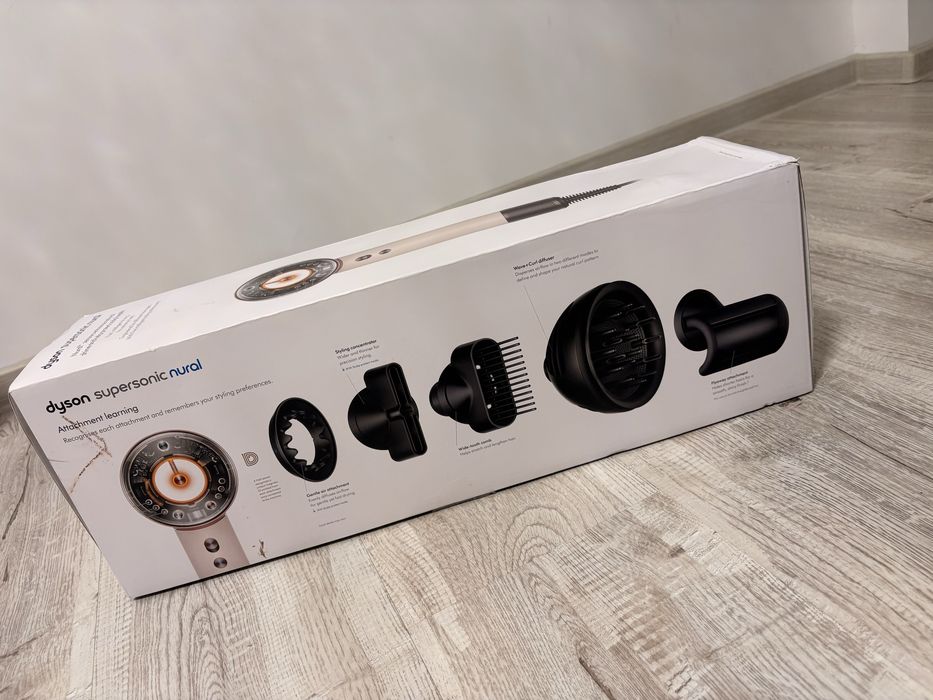 Uscător de păr Dyson Supersonic Nural Nou