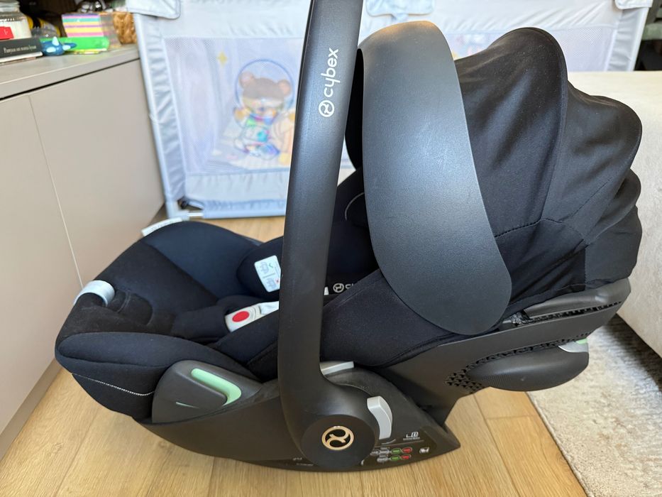 Столче за кола Cybex Cloud G i-Size 0-13 кг Magic Black + подложка за новородено