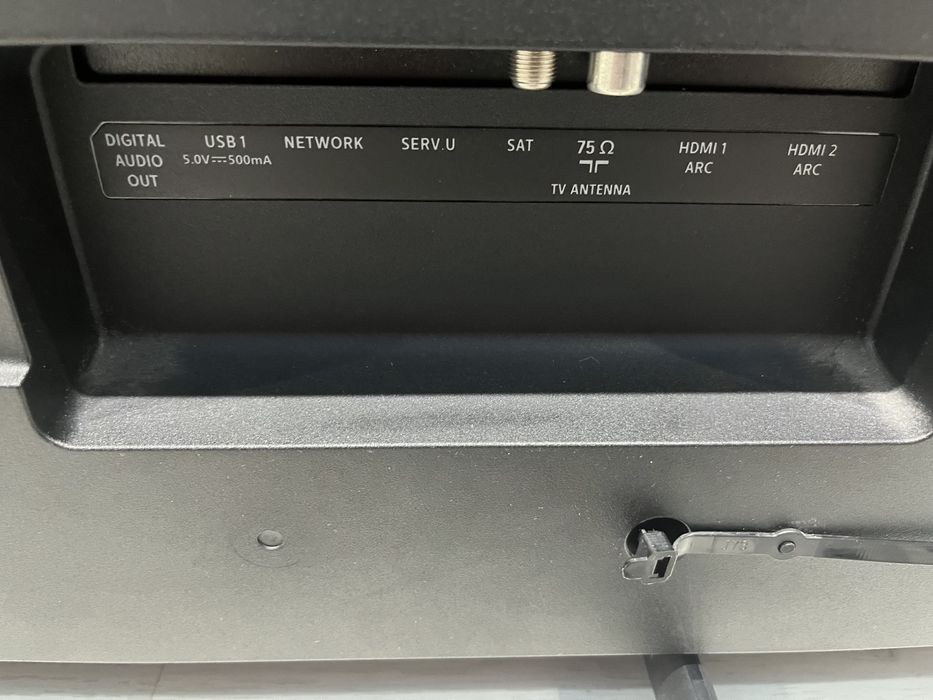 Продава смарт телевизор Philips 58PUS7505/12 / 4K UHD LED с проблем