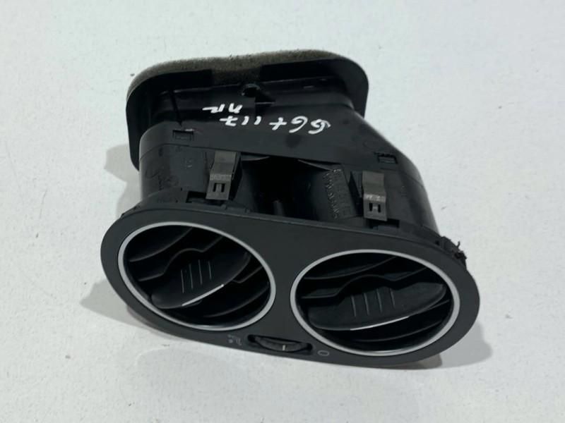 Grila ventilatie dreapta fata Volkswagen Golf 6 plus 5M0819710 Hatchba