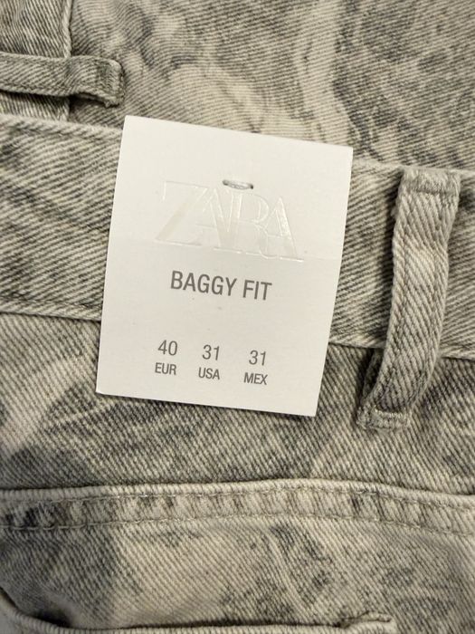 Pantaloni scurti Zara