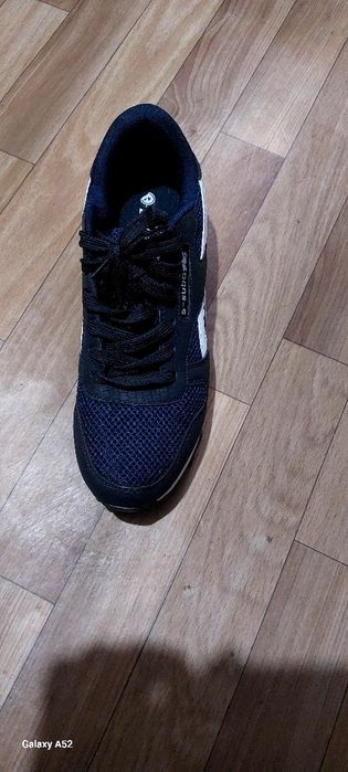 Кросовки мужские 43-44 размер новые