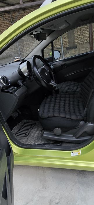 Продаётся Spark Chevrolet  2015 автомат